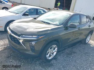 2024 Chevrolet Trax LS with VIN KL77LFE29RC013230, listed as a IAAI auction lot 41577846 with 52,954 mi miles. Bid and sale history available at carsss.com. Image 2.