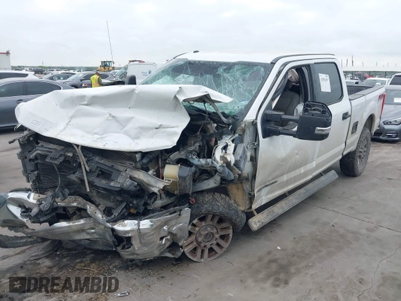 2019 Ford F-250 XL with VIN 1FT7W2BT4KEF15878, listed as a IAAI auction lot 42082697 with 183,497 mi miles and . Bid and sale history available at DreamBid. Image 2.