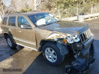 2009 Jeep Grand Cherokee Laredo with VIN 1J8GS48K79C516320, listed as a IAAI auction lot 41353131 with 166,739 mi miles. Bid and sale history available at carsss.com. Image 1.