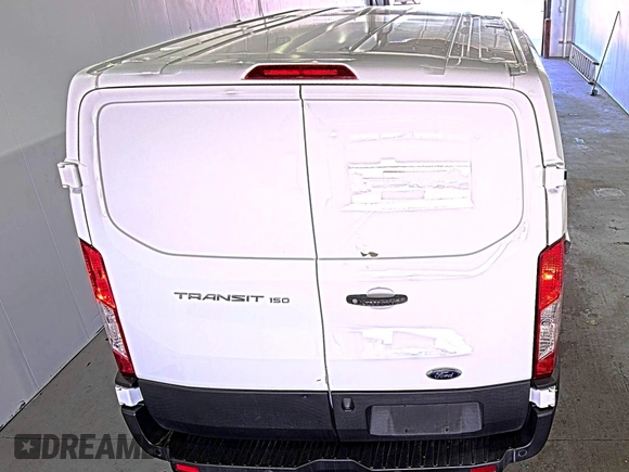 2019 Ford Transit z VIN 1FTYE1YM5KKB87003, wystawiony jako IAAI lot #42610488 z przebiegiem 106 642 mil mil oraz . Historia ofert i sprzedaży dostępna na DreamBid. Obrazek 9.