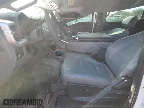 2023 Ford F-250 XL z VIN 1FT8W2BA8PEC30269, wystawiony jako Copart lot #38563784 z przebiegiem 28 989 mil mil oraz Szkoda całkowita • Salvage title. Historia ofert i sprzedaży dostępna na DreamBid. Obrazek 7.