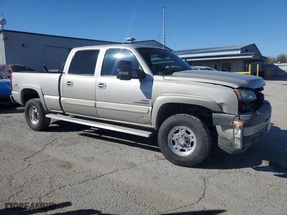 2006 Chevrolet Silverado 2500HD LT2 with VIN 1GCHK23D46F200540, listed as a Copart auction lot 47072885 with 160,542 mi miles and Salvage Title. Bid and sale history available at carsss.com. Image 4.