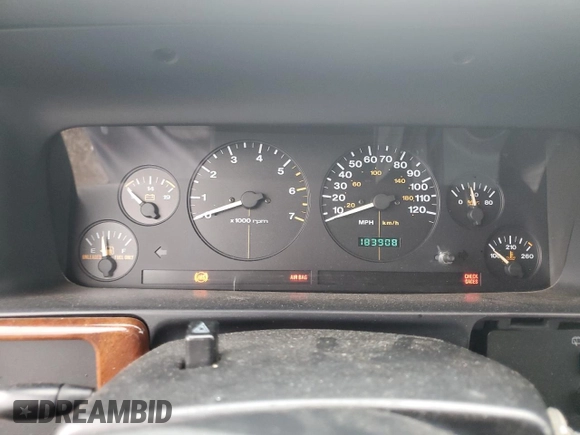 1998 Jeep Grand Cherokee Laredo with VIN 1J4GZ58SXWC144437, listed as a Copart auction lot 60437094 with 183,908 mi miles and Salvage Title. Bid and sale history available at carsss.com. Image 9.