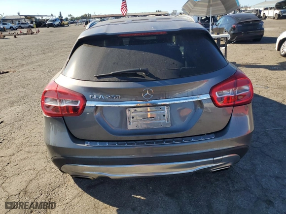 2015 Mercedes-Benz GLA-Class GLA 250 with VIN WDCTG4EB0FJ178577, listed as a Copart auction lot 88103305 with 212,180 mi miles and Salvage Title. Bid and sale history available at carsss.com. Image 6.
