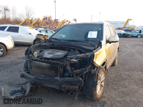 2014 Kia Sorento EX with VIN 5XYKUDA76EG459275, listed as a IAAI auction lot 41740999 with Not Provided miles. Bid and sale history available at carsss.com. Image 6.