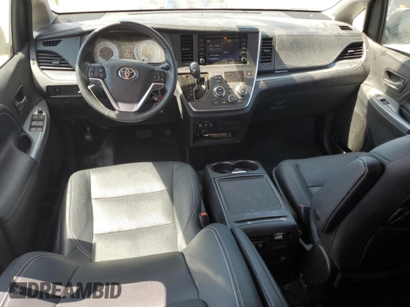 2020 Toyota Sienna SE with VIN 5TDXZ3DC0LS041739, listed as a Copart auction lot 64793874 with 4,776 mi miles and Clean Title. Bid and sale history available at carsss.com. Image 8.