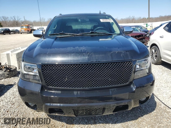 2009 Chevrolet Avalanche LTZ with VIN 3GNFK32009G233718, listed as a Copart auction lot 48580785 with 186,949 mi miles and Non Repairable. Bid and sale history available at carsss.com. Image 5.