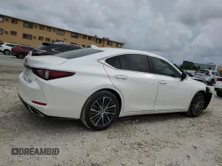 2024 Lexus ES 350 с VIN 58ADZ1B19RU175330, выставлен на аукционе Copart как лот 60125655 с пробегом 7 074 миль миль и Списание • Salvage title. История ставок и продаж доступна на DreamBid. Изображение 3.
