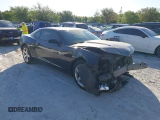 2013 Chevrolet Camaro LT z VIN 2G1FB1E37D9185276, wystawiony jako IAAI lot #42049826 z przebiegiem 177 992 mil mil oraz . Historia ofert i sprzedaży dostępna na DreamBid. Obrazek 1.