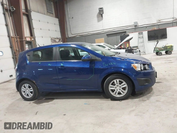 2013 Chevrolet Sonic LT with VIN 1G1JC6SB5D4202627, listed as a IAAI auction lot 41653165 with 109,807 mi miles. Bid and sale history available at carsss.com. Image 13.