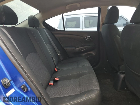 2016 Nissan Versa S z VIN 3N1CN7AP7GL889818, wystawiony jako Copart lot #59539015 z przebiegiem 97 607 mil mil oraz Czysty tytuł • Clean title. Historia ofert i sprzedaży dostępna na DreamBid. Obrazek 10.