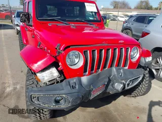 2020 Jeep Wrangler Unlimited Sahara with VIN 1C4HJXEN2LW195663, listed as a IAAI auction lot 41355828 with 81,742 mi miles. Bid and sale history available at carsss.com. Image 6.