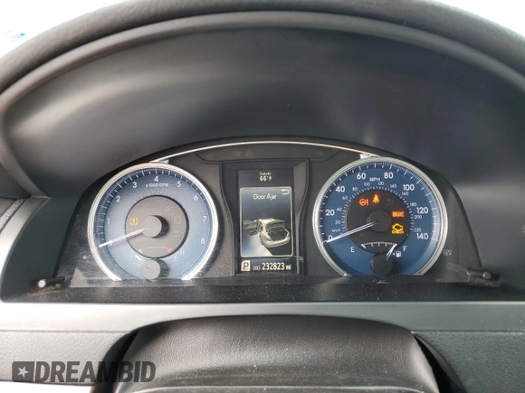 2016 Toyota Camry XLE with VIN 4T1BF1FK3GU236193, listed as a Copart auction lot 54984755 with 232,823 mi miles and Clean Title. Bid and sale history available at carsss.com. Image 9.