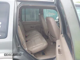 1999 Ford Explorer XLT z VIN 1FMZU35P9XZB75917, wystawiony jako IAAI lot #42132762 z przebiegiem 189 946 mil mil oraz . Historia ofert i sprzedaży dostępna na DreamBid. Obrazek 8.