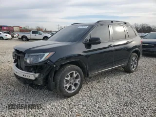 2023 Honda Passport TrailSport with VIN 5FNYF8H6XPB033513, listed as a Copart auction lot 49392115 with 41,069 mi miles and Salvage title. Bid and sale history available at DreamBid. Image 1.