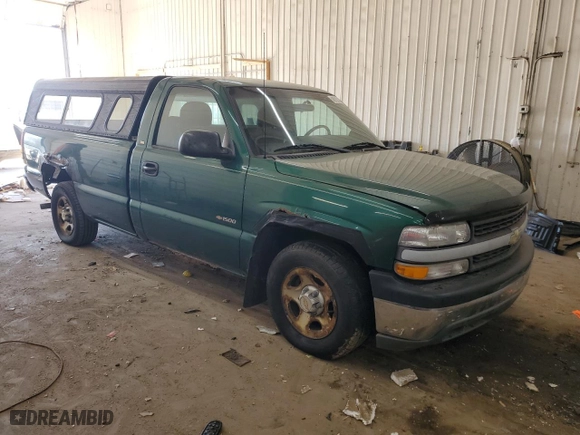 2000 Chevrolet Silverado 1500 with VIN 1GCEC14V9YE336558, listed as a Copart auction lot 48103205 with 265,858 mi miles and Clean Title. Bid and sale history available at carsss.com. Image 4.