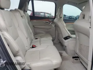 2016 Volvo XC90 T6 Inscription z VIN YV4A22PL2G1001758, wystawiony jako Copart lot #57653725 z przebiegiem 194 291 mil mil oraz Tytuł czysty. Historia ofert i sprzedaży dostępna na DreamBid. Obrazek 11.