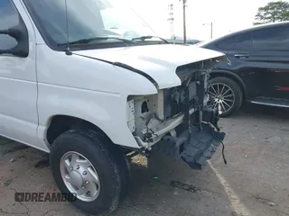 2013 Ford Econoline Cargo Commercial z VIN 1FTNE2EL8DDA63769, wystawiony jako IAAI lot #41520478 z przebiegiem 156 000 mil mil oraz . Historia ofert i sprzedaży dostępna na DreamBid. Obrazek 18.
