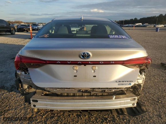 2020 Toyota Avalon Hybrid Limited with VIN 4T1D21FB7LU014867, listed as a Copart auction lot 85123134 with 82,708 mi miles and Salvage Title. Bid and sale history available at carsss.com. Image 6.