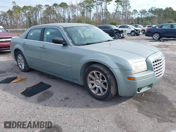 2005 Chrysler 300 with VIN 2C3AA43R85H559953, listed as a IAAI auction lot 41326006 with 190,288 mi miles. Bid and sale history available at carsss.com. Image 1.
