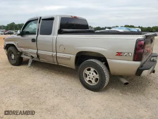 2001 Chevrolet Silverado 1500 LT with VIN 1GCEK19T41E224167, listed as a Copart auction lot 59932984 with 275,247 mi miles and Salvage Title. Bid and sale history available at carsss.com. Image 2.