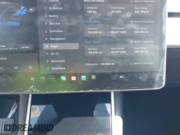 2020 Tesla Model Y Long Range with VIN 5YJYGDEF4LF000494, listed as a IAAI auction lot 41894856 with 118,638 mi miles and . Bid and sale history available at DreamBid. Image 7.