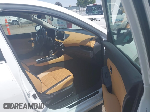 2022 Nissan Sentra SV with VIN 3N1AB8CVXNY295869, listed as a IAAI auction lot 41976310 with 16,126 mi miles and . Bid and sale history available at DreamBid. Image 5.