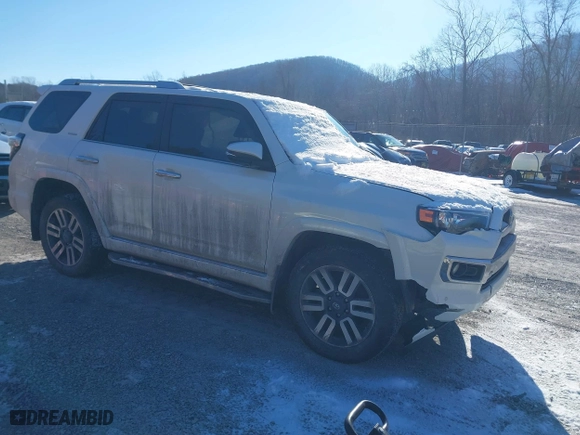 2017 Toyota 4Runner SR5 with VIN JTEBU5JR4H5472980, listed as a IAAI auction lot 41344927 with 110,712 mi miles. Bid and sale history available at carsss.com. Image 1.