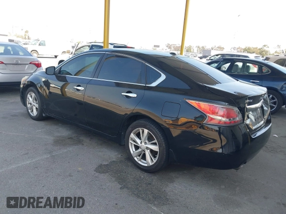 2015 Nissan Altima SL with VIN 1N4AL3AP7FN393277, listed as a IAAI auction lot 42460201 with 187,606 mi miles and . Bid and sale history available at DreamBid. Image 3.