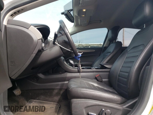 2014 Ford Fusion SE with VIN 1FA6P0HD2E5375238, listed as a Copart auction lot 52496265 with 111,476 mi miles and Salvage Title. Bid and sale history available at carsss.com. Image 7.