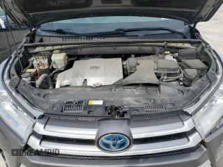 2018 Toyota Highlander Hybrid XLE with VIN 5TDJGRFHXJS048539, listed as a Copart auction lot 60134685 with 228,968 mi miles and Salvage title. Bid and sale history available at DreamBid. Image 12.