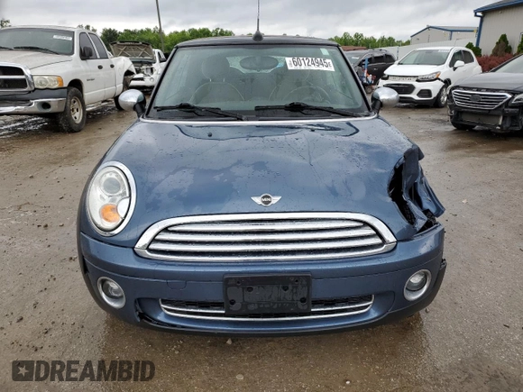 2009 MINI Convertible with VIN WMWMR33579TU96147, listed as a Copart auction lot 60124945 with 94,612 mi miles and Non repairable. Bid and sale history available at DreamBid. Image 5.
