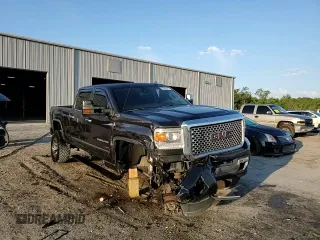 2015 GMC Sierra 2500HD Denali z VIN 1GT120E82FF136326, wystawiony jako Copart lot #55306345 z przebiegiem 181 532 mil mil oraz Szkoda całkowita • Salvage title. Historia ofert i sprzedaży dostępna na DreamBid. Obrazek 13.