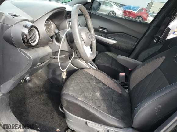 2020 Nissan Kicks SV with VIN 3N1CP5CV1LL527374, listed as a Copart auction lot 43770285 with 107,443 mi miles and Salvage Title. Bid and sale history available at carsss.com. Image 7.