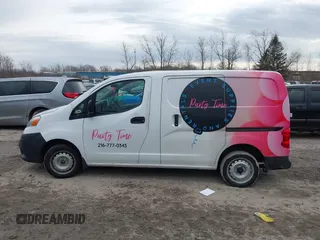 2017 Nissan NV200 S z VIN 3N6CM0KN8HK710792, wystawiony jako IAAI lot #41508625 z przebiegiem 97 277 mil mil oraz . Historia ofert i sprzedaży dostępna na DreamBid. Obrazek 15.