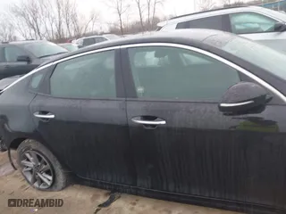 2019 Kia Optima LX with VIN 5XXGT4L30KG350541, listed as a IAAI auction lot 41908755 with 47,085 mi miles. Bid and sale history available at carsss.com. Image 14.