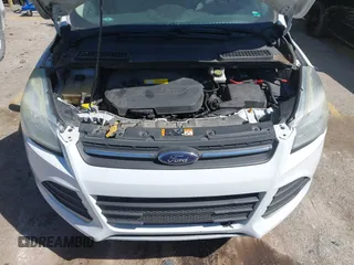 2016 Ford Escape SE z VIN 1FMCU9GX1GUC67851, wystawiony jako IAAI lot #42283011 z przebiegiem 134 458 mil mil oraz . Historia ofert i sprzedaży dostępna na DreamBid. Obrazek 10.