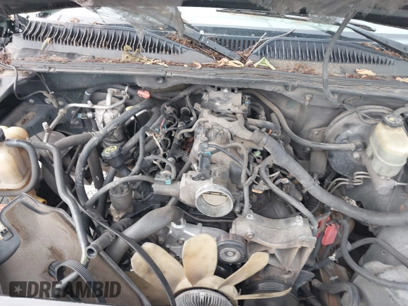 2001 Chevrolet Tahoe LT with VIN 1GNEC13T11R138465, listed as a IAAI auction lot 42447716 with Not provided miles and . Bid and sale history available at DreamBid. Image 10.