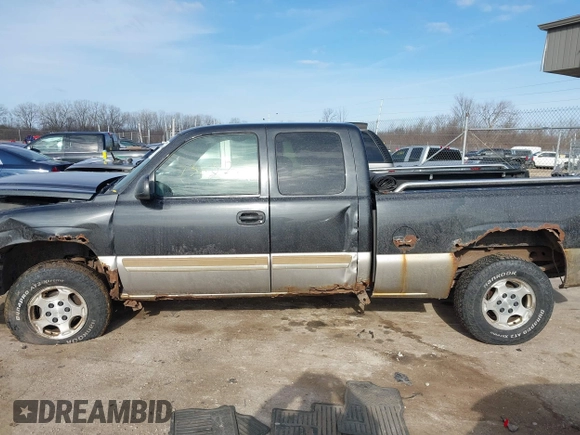 2003 Chevrolet Silverado 1500 with VIN 2GCEK19T231219036, listed as a IAAI auction lot 41771844 with 260,013 mi miles. Bid and sale history available at carsss.com. Image 15.