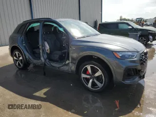 2024 Audi Q5 S line Premium Plus with VIN WA1EAAFYXR2119594, listed as a Copart auction lot 53053945 with 6,966 mi miles and Non repairable. Bid and sale history available at DreamBid. Image 4.