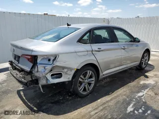 2024 Volkswagen Jetta SE with VIN 3VWEM7BU6RM025611, listed as a Copart auction lot 53670075 with 31,262 mi miles and Clean Title. Bid and sale history available at carsss.com. Image 3.