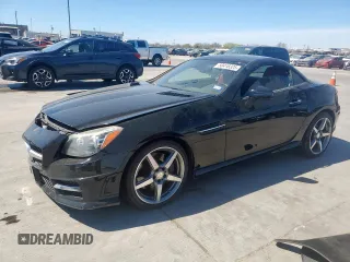 2015 Mercedes-Benz SLK-Class SLK 250 with VIN WDDPK4HA9FF107718, listed as a Copart auction lot 50418325 with 73,718 mi miles and Clean Title. Bid and sale history available at carsss.com. Image 1.