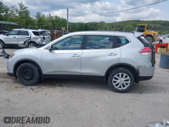 2015 Nissan Rogue SV with VIN KNMAT2MV2FP522769, listed as a IAAI auction lot 42117415 with 124,330 mi miles and . Bid and sale history available at carsss.com. Image 15.