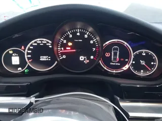 2019 Porsche Panamera с VIN WP0AA2A74KL100788, выставлен на аукционе IAAI как лот 41066484 с пробегом 21 946 миль миль и . История ставок и продаж доступна на DreamBid. Изображение 7.