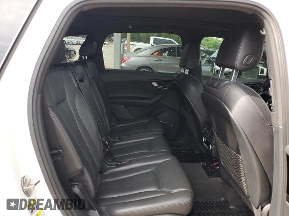 2017 Audi Q7 Premium Plus with VIN WA1LAAF71HD034774, listed as a Copart auction lot 55063835 with 114,481 mi miles and Clean Title. Bid and sale history available at DreamBid. Image 10.