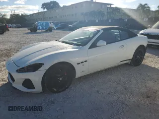 2019 Maserati GranTurismo Convertible Sport with VIN ZAM45VMA0K0344137, listed as a Copart auction lot 82252064 with 29,748 mi miles and Salvage Title. Bid and sale history available at carsss.com. Image 1.