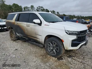 2022 Chevrolet Suburban Z71 with VIN 1GNSKDKD2NR123609, listed as a Copart auction lot 45207735 with 0 mi miles and Non Repairable. Bid and sale history available at carsss.com. Image 4.