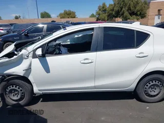 2015 Toyota Prius One with VIN JTDKDTB34F1112714, listed as a IAAI auction lot 42019567 with 163,411 mi miles and . Bid and sale history available at carsss.com. Image 15.