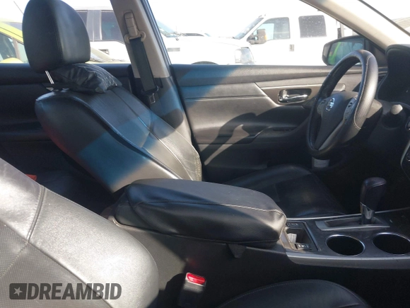 2015 Nissan Altima S with VIN 1N4AL3AP3FN343704, listed as a IAAI auction lot 42079358 with 172,343 mi miles and . Bid and sale history available at DreamBid. Image 5.