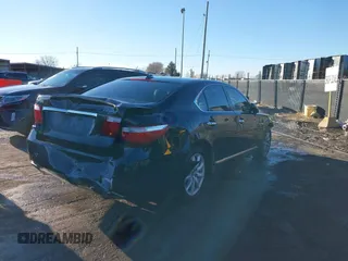 2007 Lexus LS 460 z VIN JTHBL46F475008259, wystawiony jako IAAI lot #38420663 z przebiegiem 198 992 mil mil oraz . Historia ofert i sprzedaży dostępna na DreamBid. Obrazek 4.